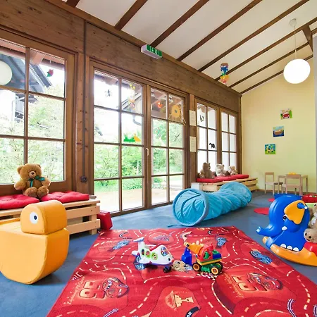 Hyperion - Partenkirchen Γκάρμις-Παρτενκίρχεν