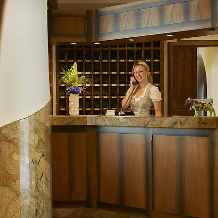 Ξενοδοχείο Hyperion - Partenkirchen Γκάρμις-Παρτενκίρχεν